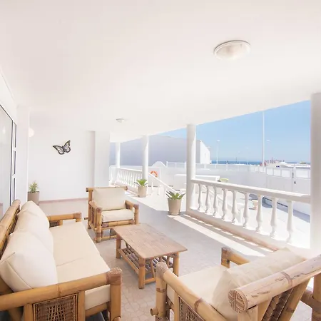 Mariemne Vip Villa Playa Honda (Lanzarote)