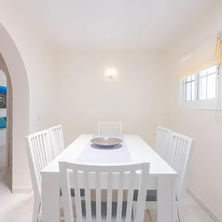 Mariemne Vip Playa Honda (Lanzarote)